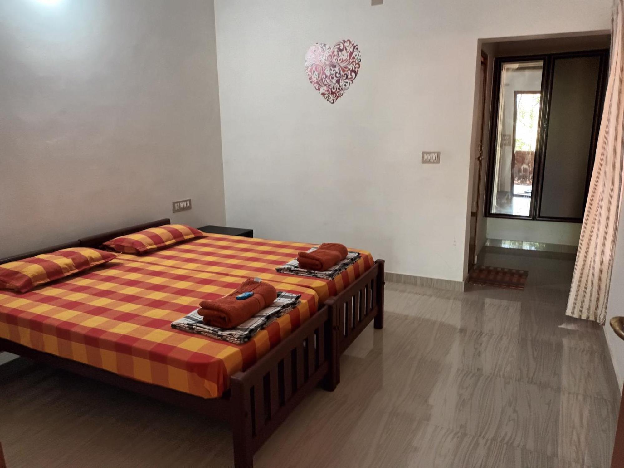 Ivory Coaste Hotel Kannur Luaran gambar