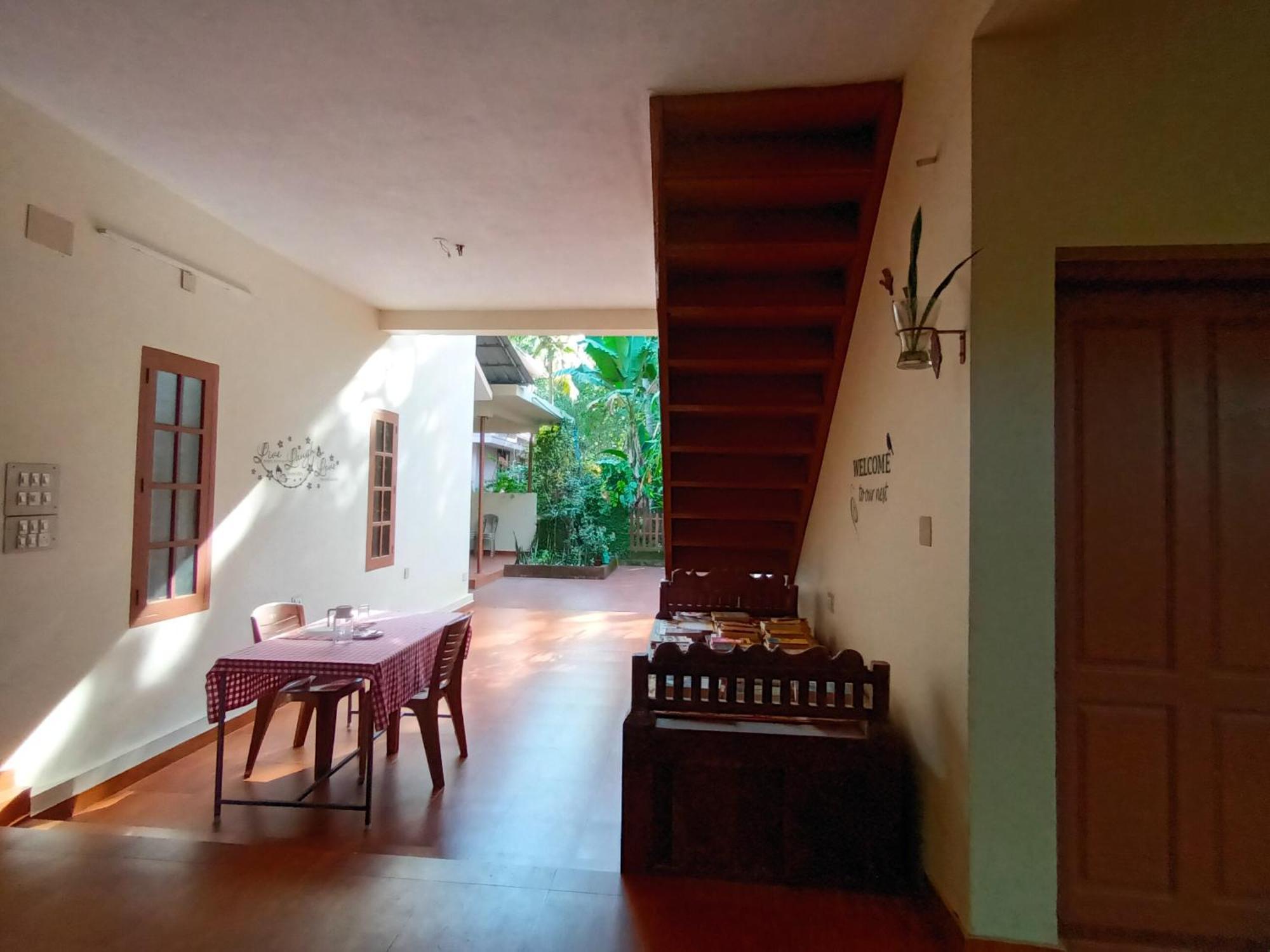 Ivory Coaste Hotel Kannur Luaran gambar