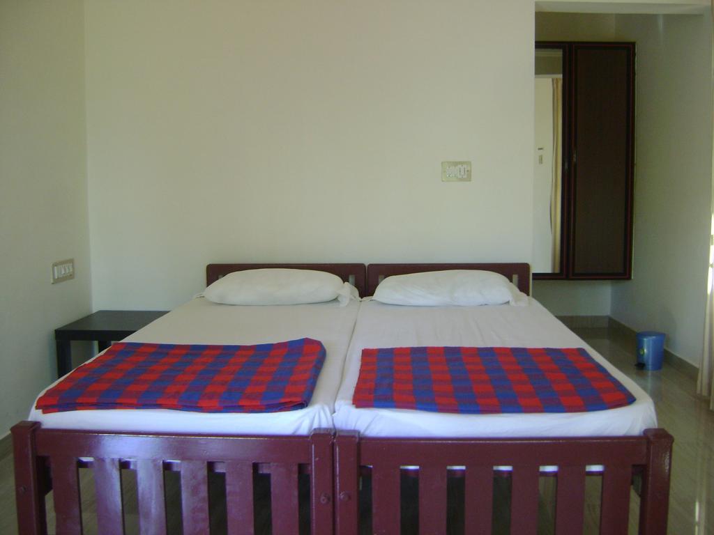 Ivory Coaste Hotel Kannur Luaran gambar
