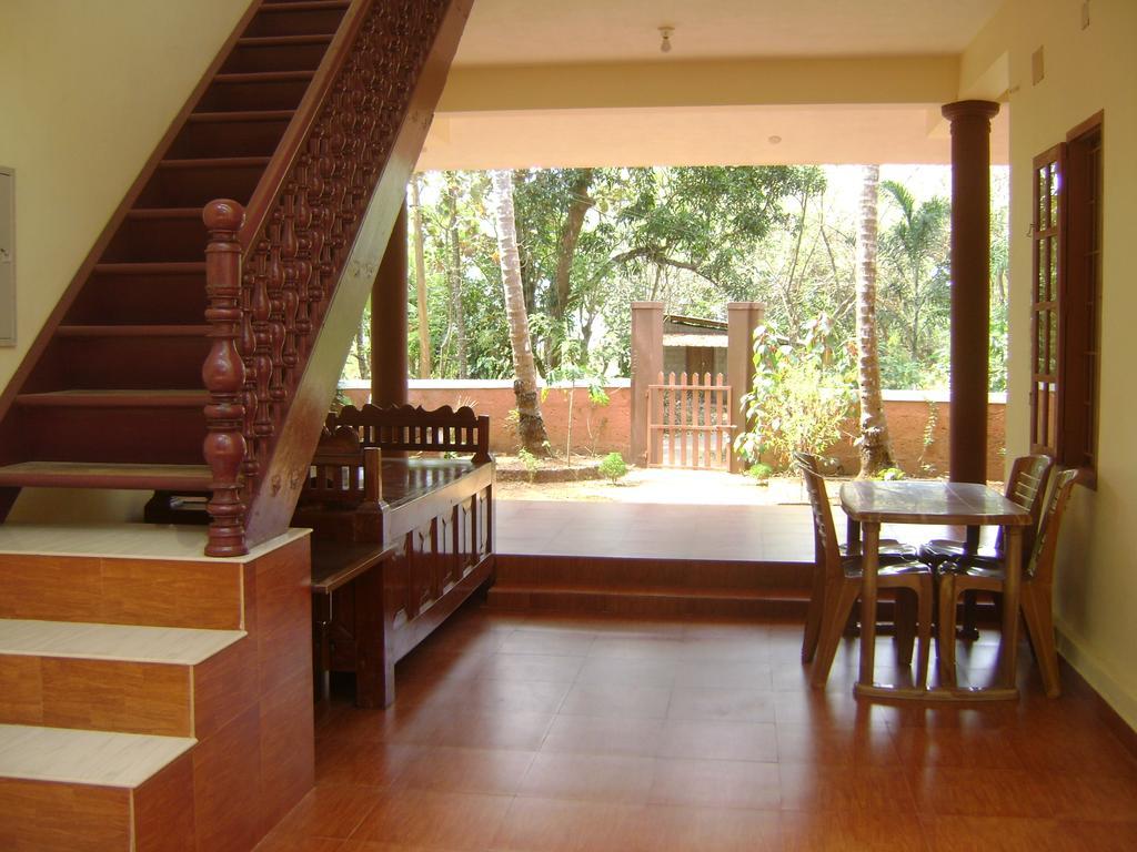 Ivory Coaste Hotel Kannur Luaran gambar