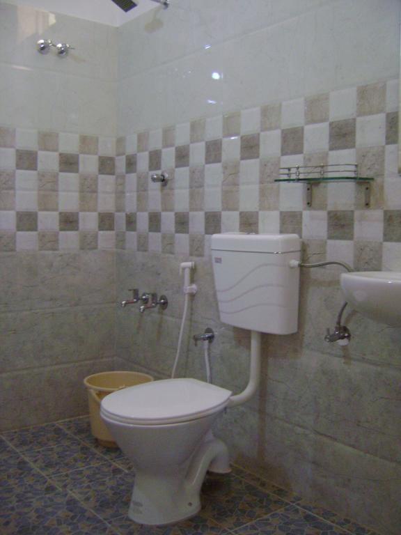 Ivory Coaste Hotel Kannur Luaran gambar