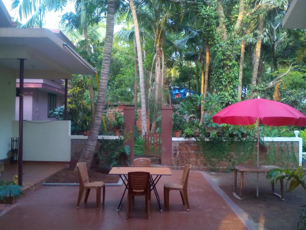 Ivory Coaste Hotel Kannur Luaran gambar