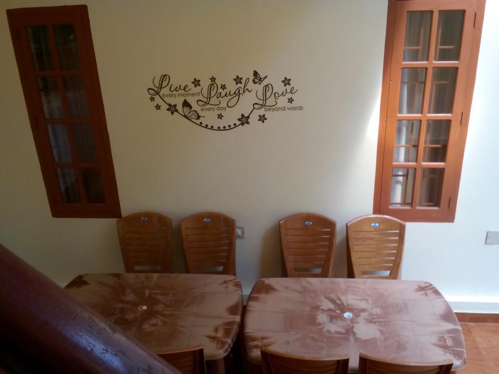 Ivory Coaste Hotel Kannur Luaran gambar